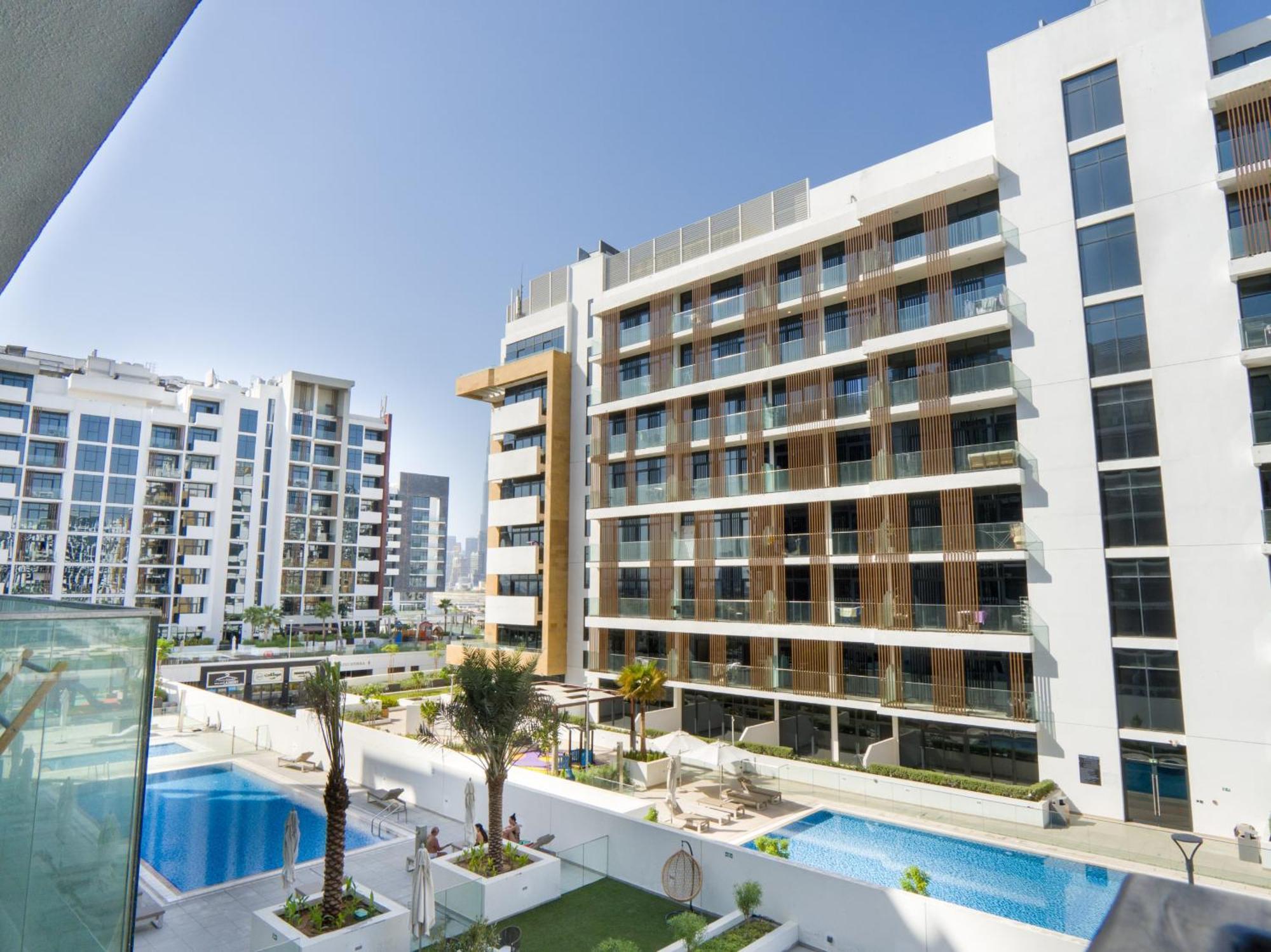 Easygo- Lavish Stu With Pool View In Azizi Riviera