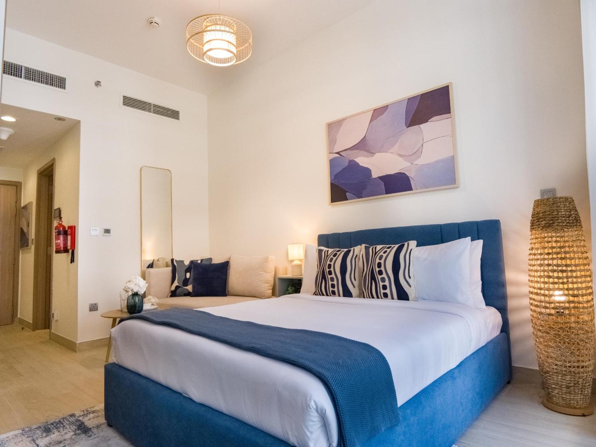 Easygo- Lavish Stu With Pool View In Azizi Riviera Apartment Dubai