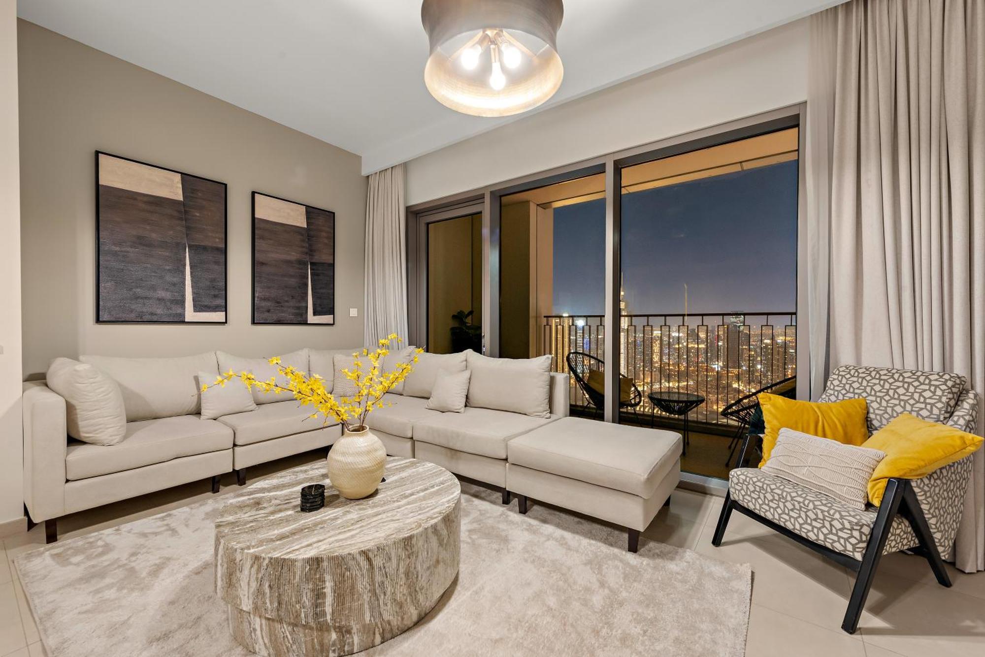 4br With Spacious Balcony & Stunning Burj Khalifa Views Dubai