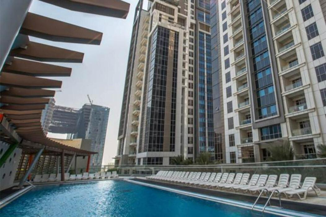 Classy 2-bedrooms With Vintage-inspired Furniture At Executive Tower M! Apartment