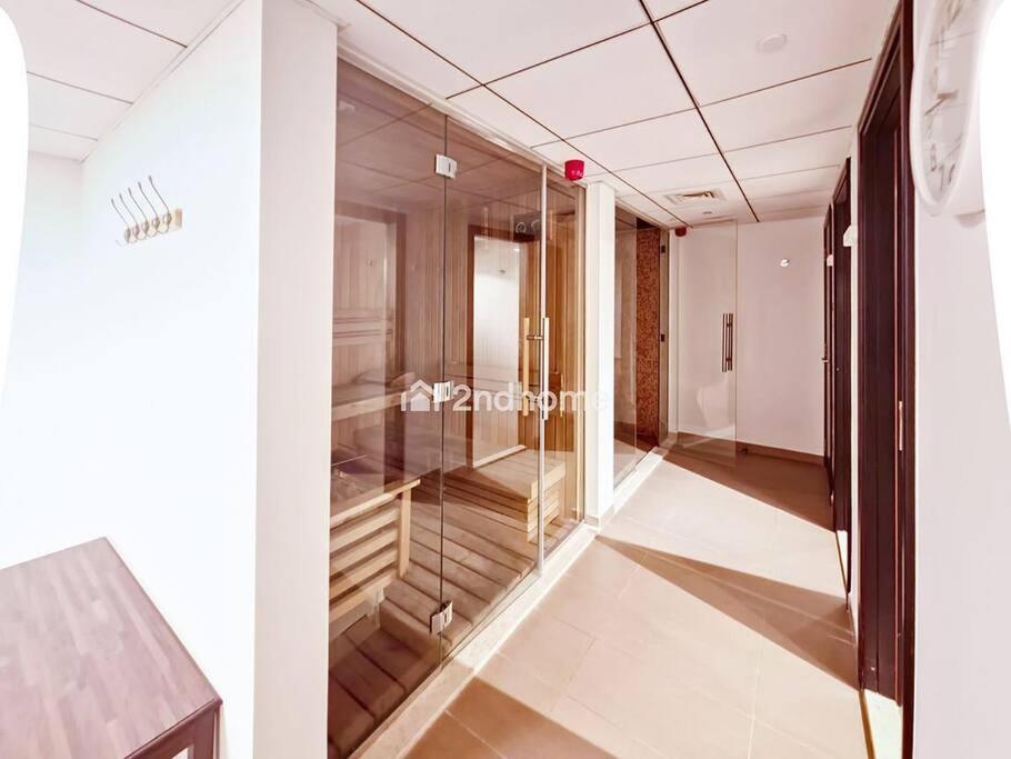 Sky Gardens, Difc - Freshly Furnished Unit *