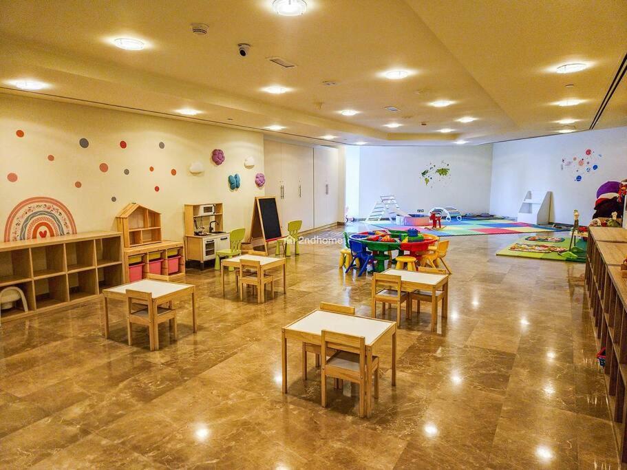Sky Gardens, Difc - Freshly Furnished Unit Dubai