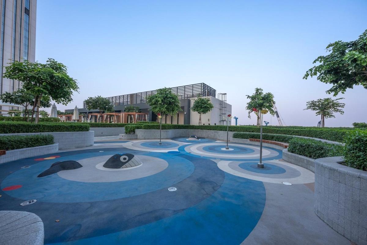 Apartment Astonishing 1 Bedroom In Creek Harbour Dubai