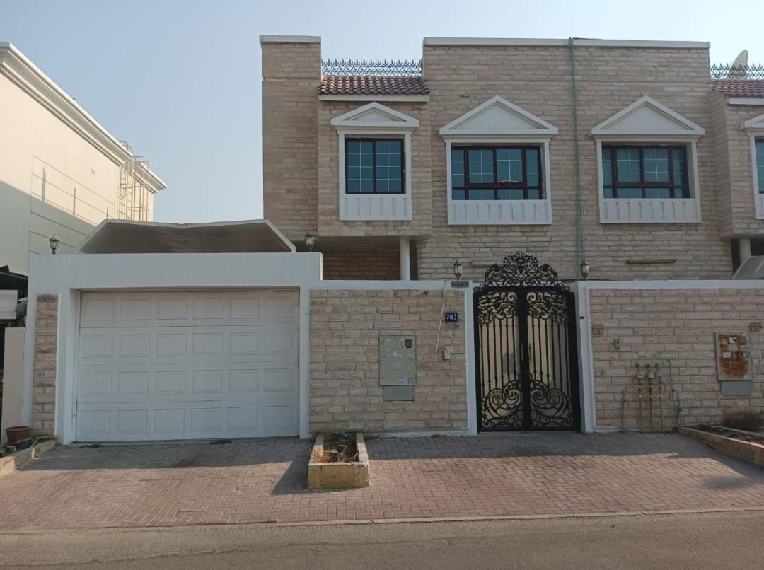 Elegant In Near Airport Homestay Dubai