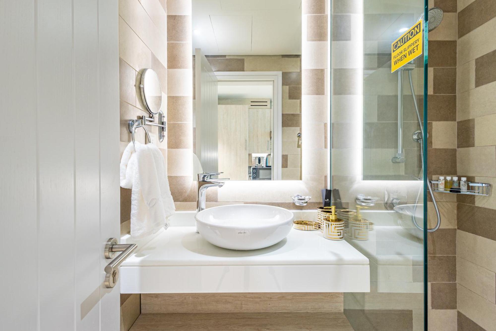 Apartment Superhost- Elegant In Palm Jumeirah With Private Access *
