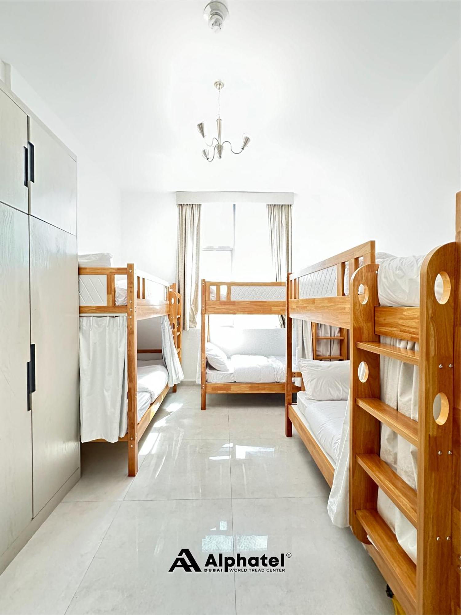 Alphatel - World Trade Centre Hostel *