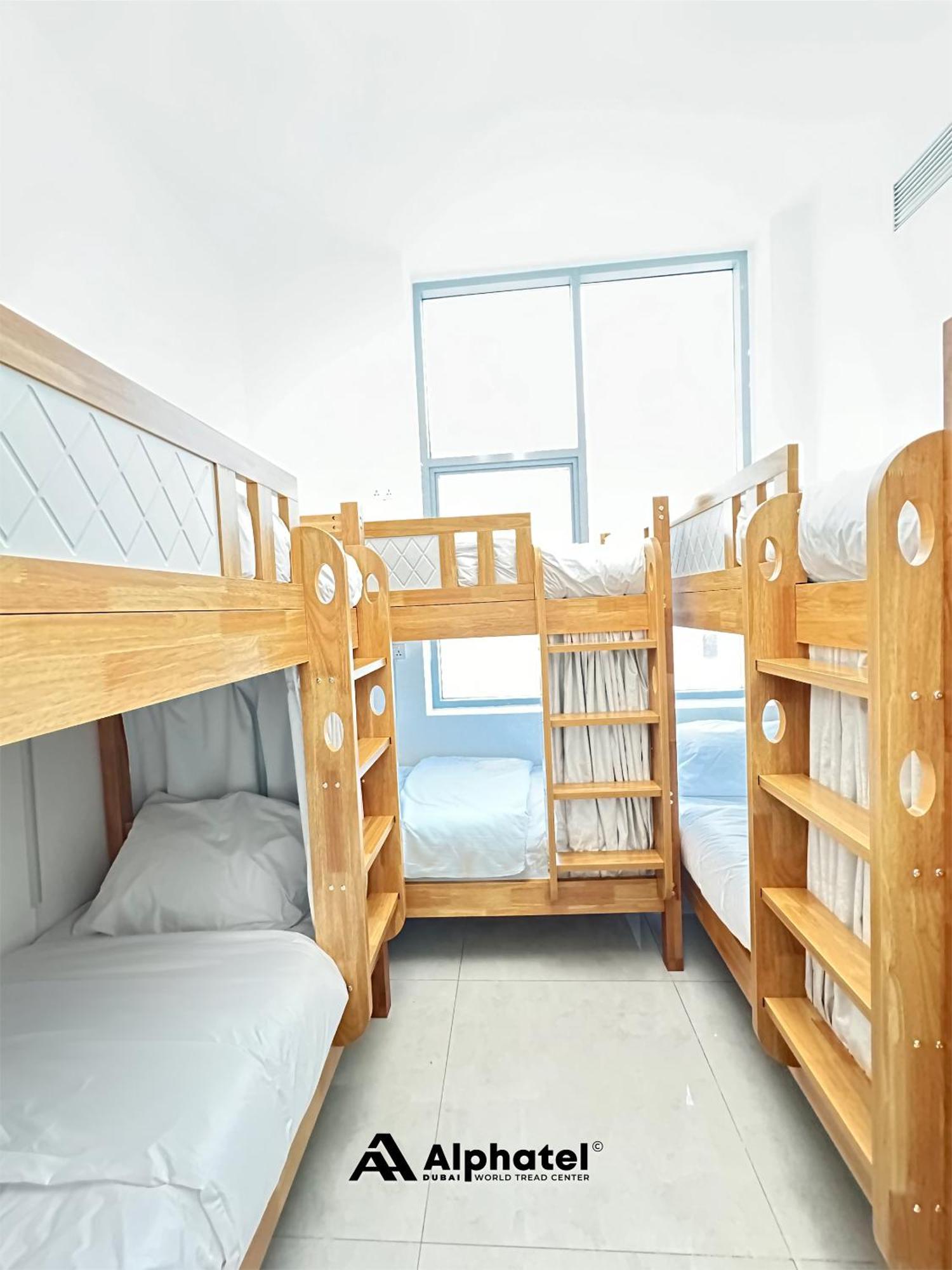 Hostel Alphatel - World Trade Centre