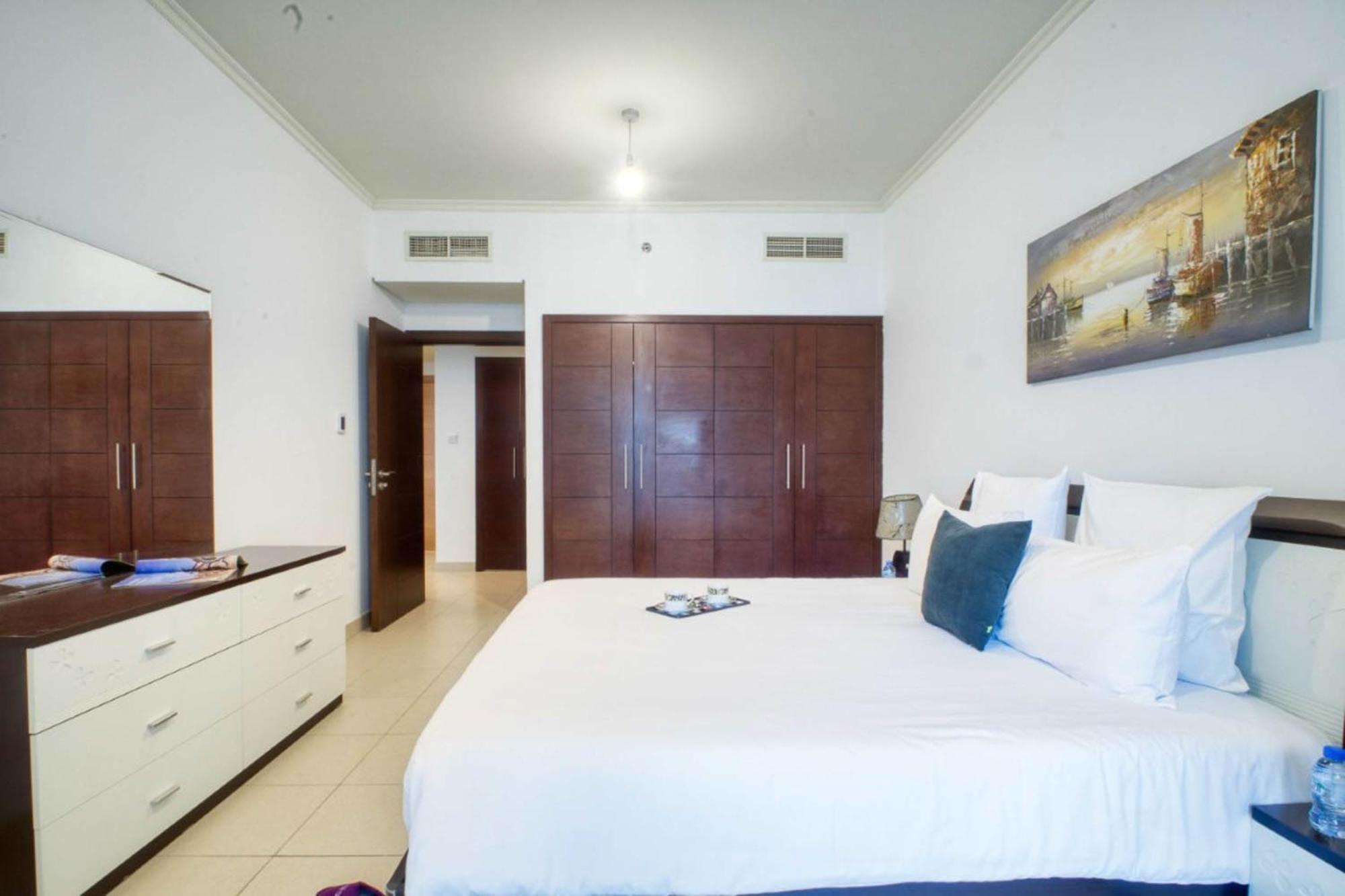 Apartment Dream - Burj Views Dubai