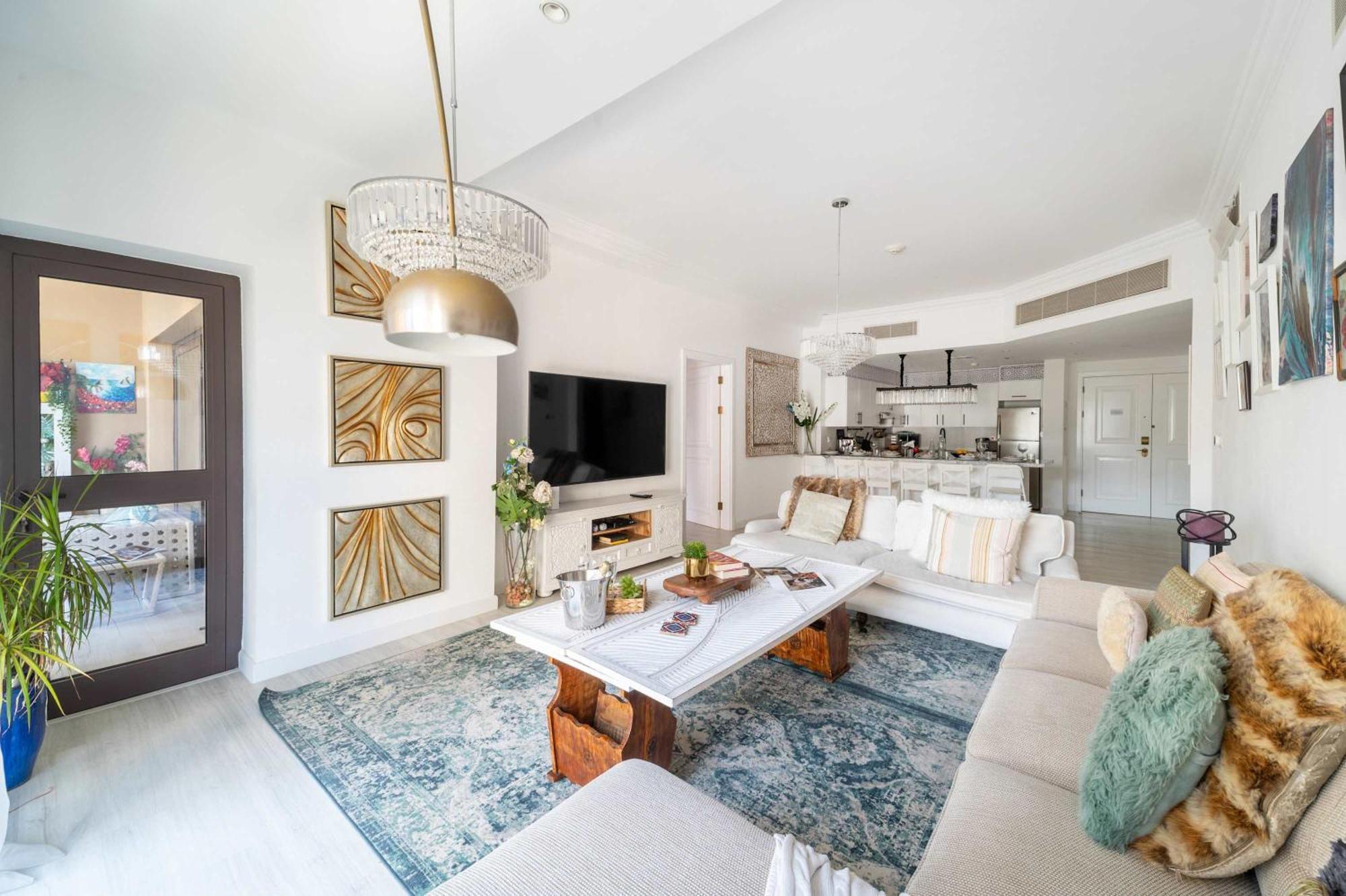 Frank Porter - Fairmont South Apartment Dubai