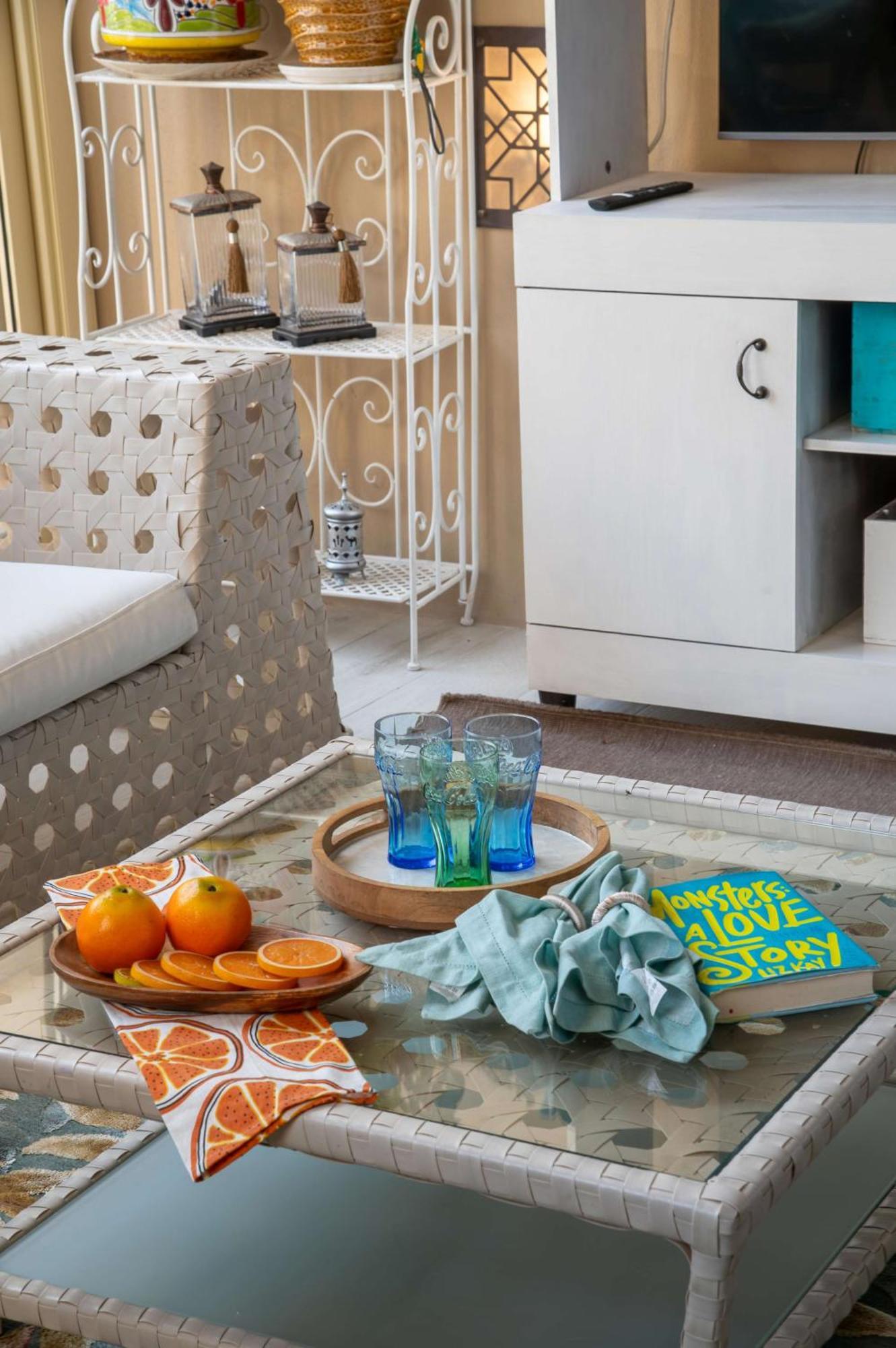 Frank Porter - Fairmont South Apartment