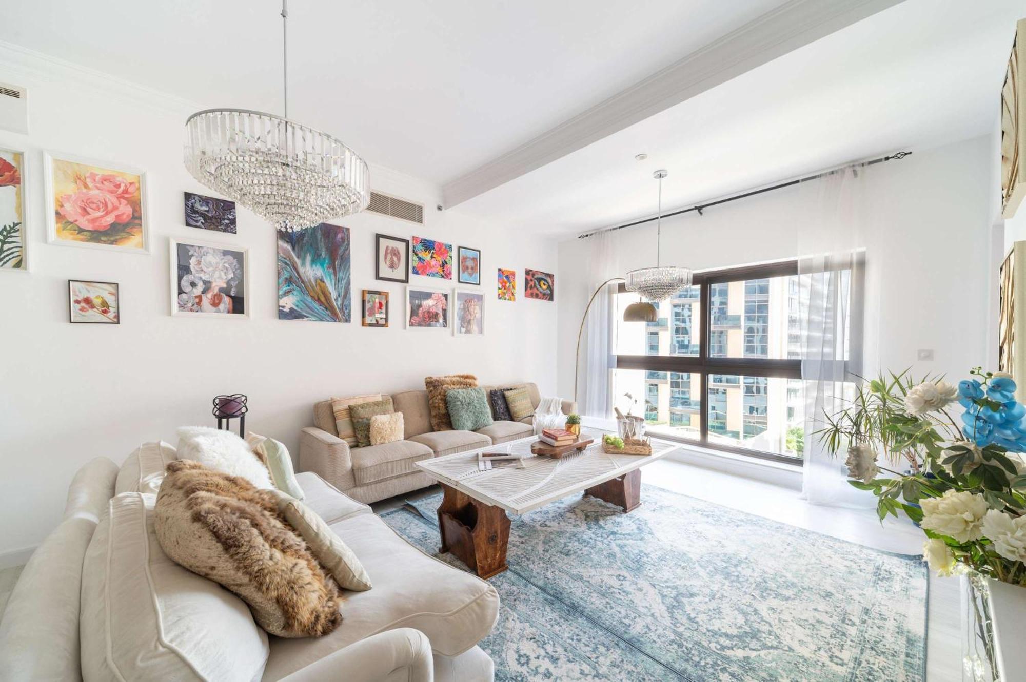 Frank Porter - Fairmont South Apartment *