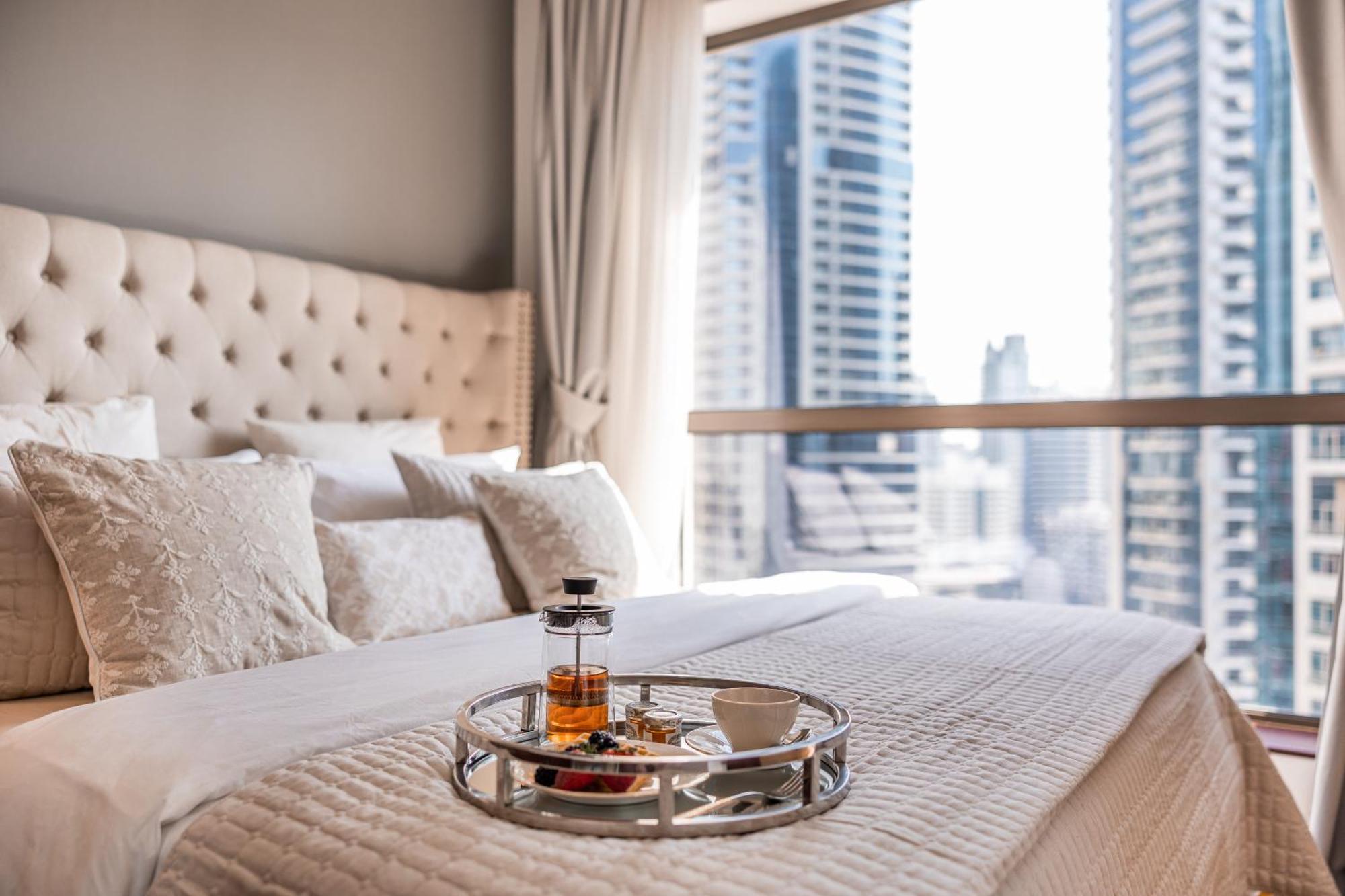Apartment Luxury 1 Bedroom With Beautiful Marina View! *