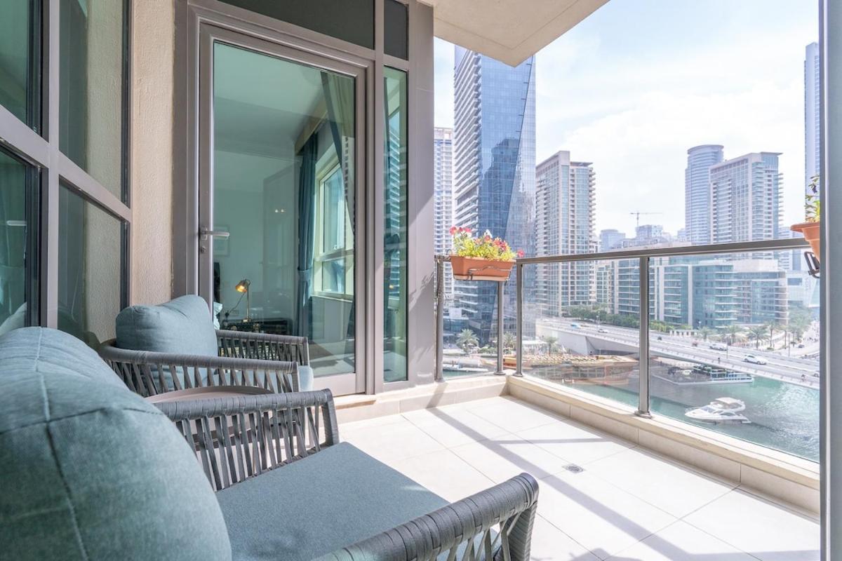 Apartment Marina Oasis Cozy 1-bed Flat With Stunning Views *