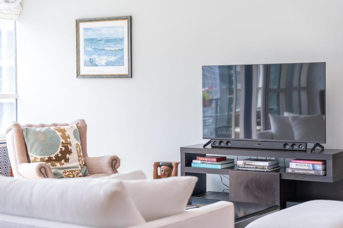 Marina Oasis Cozy 1-bed Flat With Stunning Views