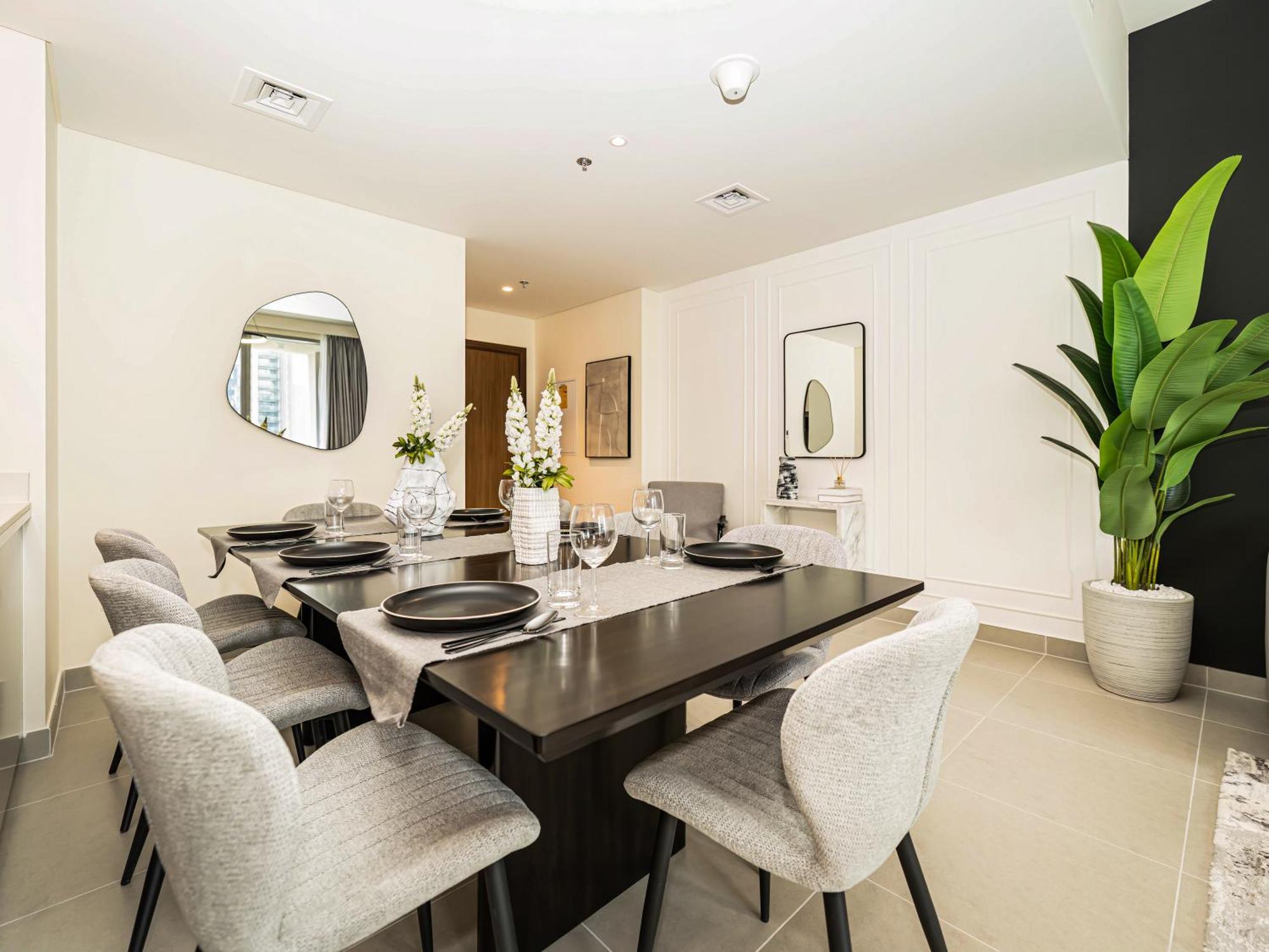 Luxury 4br Apt-iconic Burj Khalifa &fountain Views Apartment