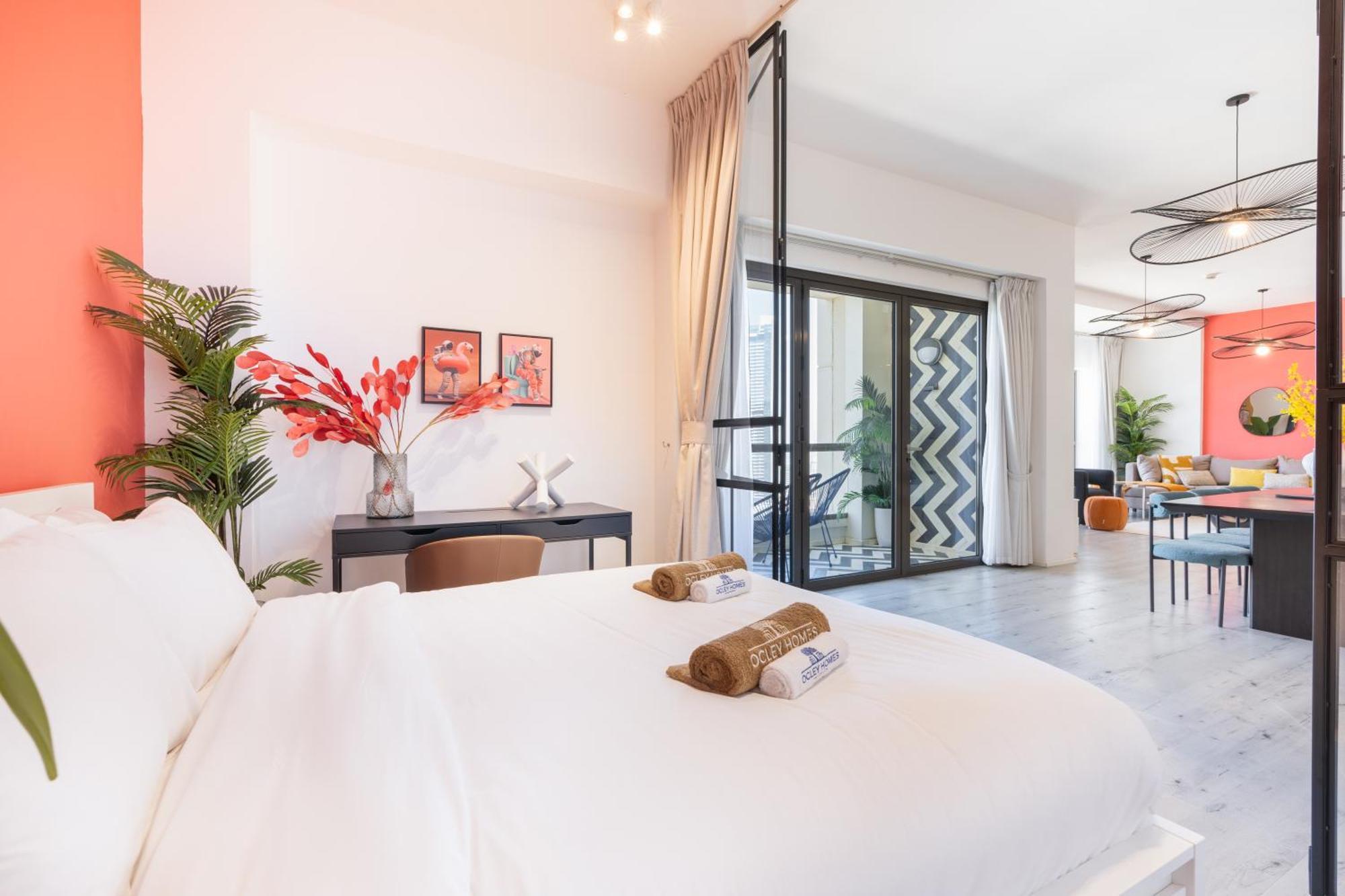 Stylish 4br Steps Away From Jbr Apartment *