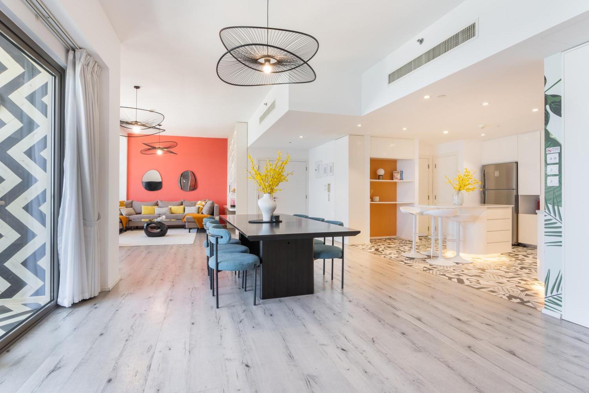 Stylish 4br Steps Away From Jbr Apartment Dubai
