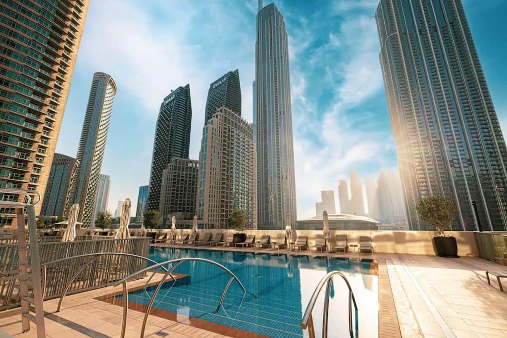 Luxury 4br Apt-iconic Burj Khalifa &fountain Views Apartment Dubai