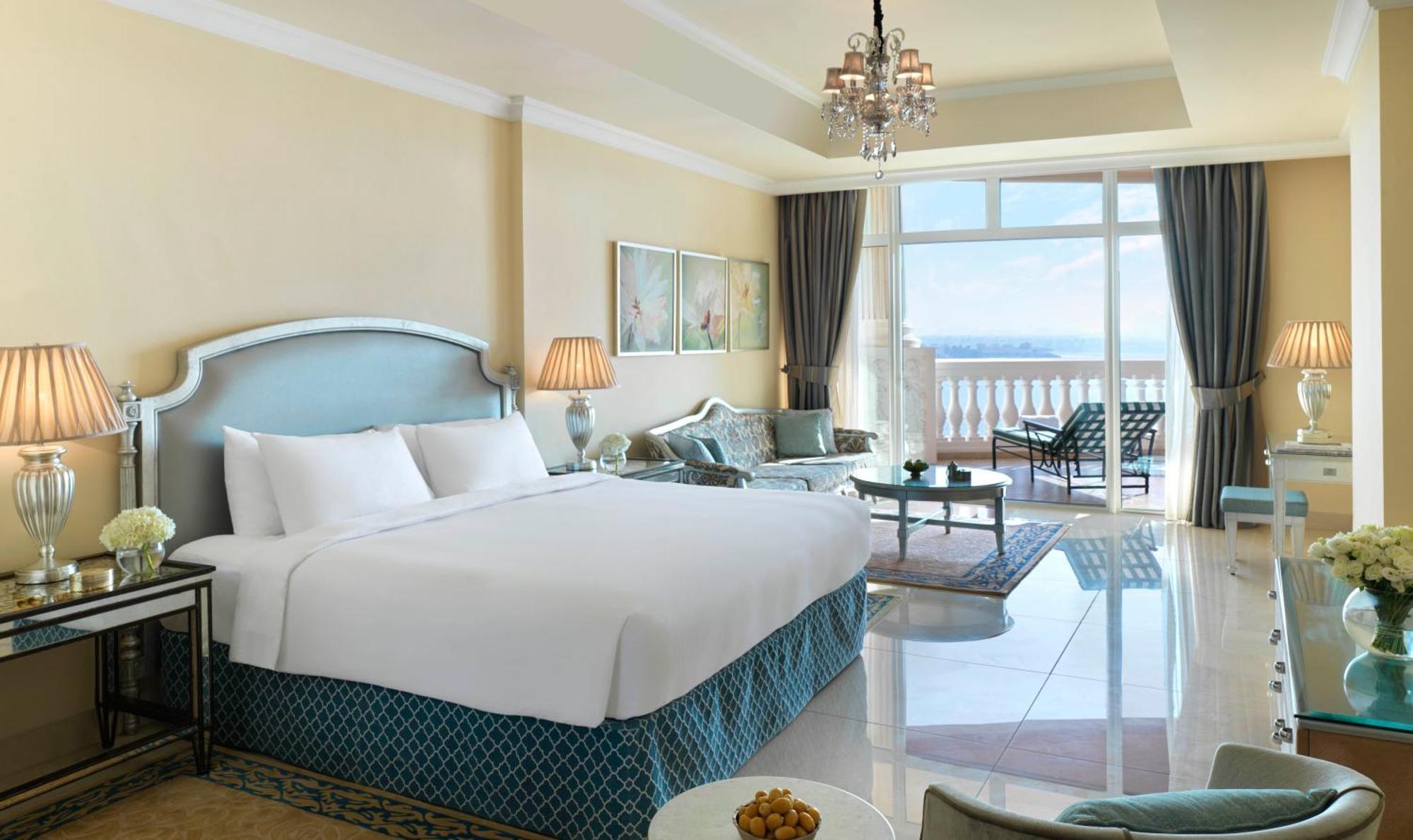 Resort Kempinski & Residences Palm Jumeirah 5*