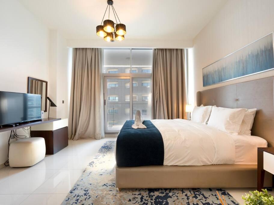 Cozy Business Bay Apartment
