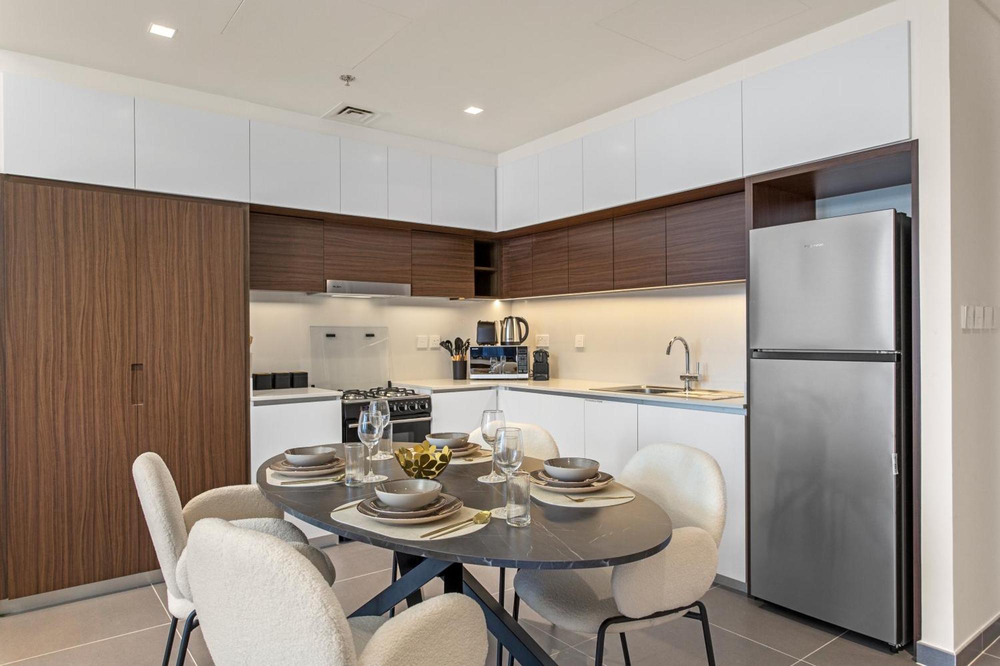 Stunning 1bdr With Style In Creek Harbour *