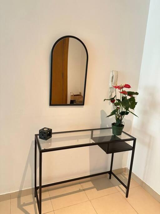Urban Cozy 1br With Canal View - Free Parking * Dubai