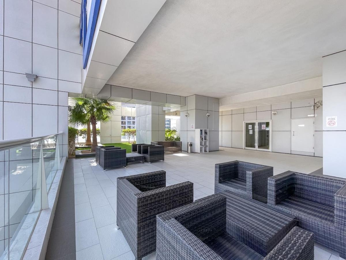 Stylish Studio With Breathtaking City Views In Marina Dubai