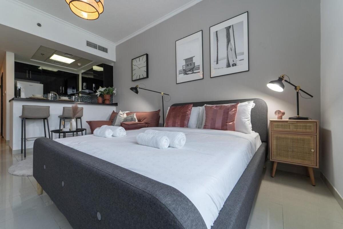 Stylish Studio With Breathtaking City Views In Marina * Dubai