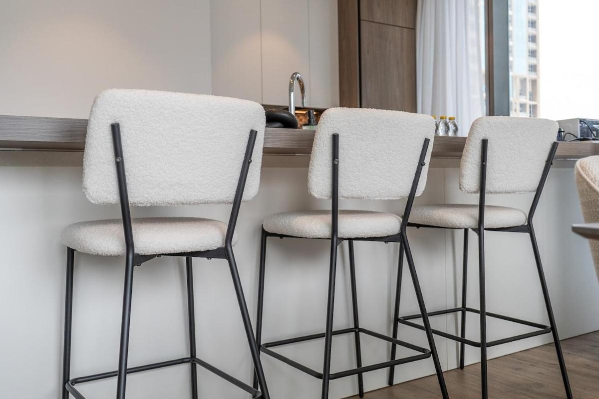 Stylish 2br Escape For 6 In The Heart Of Marina Apartment Dubai