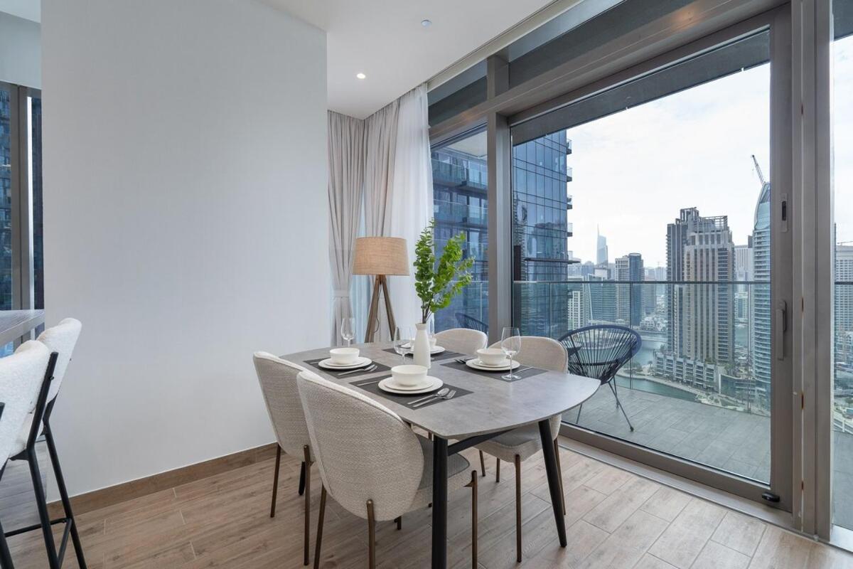 Stylish 2br Escape For 6 In The Heart Of Marina Apartment Dubai