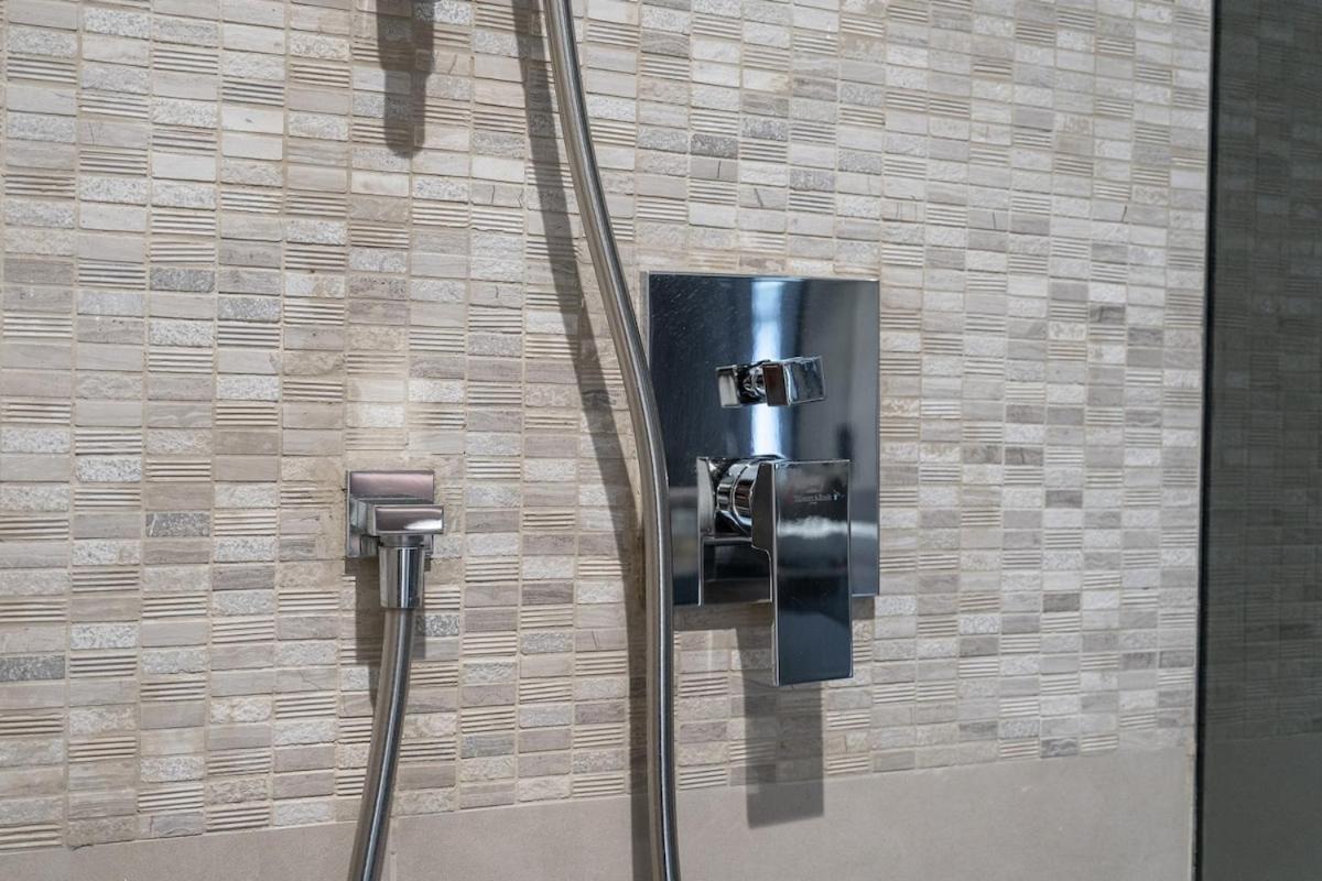 Apartment Stylish 2br Escape For 6 In The Heart Of Marina Dubai