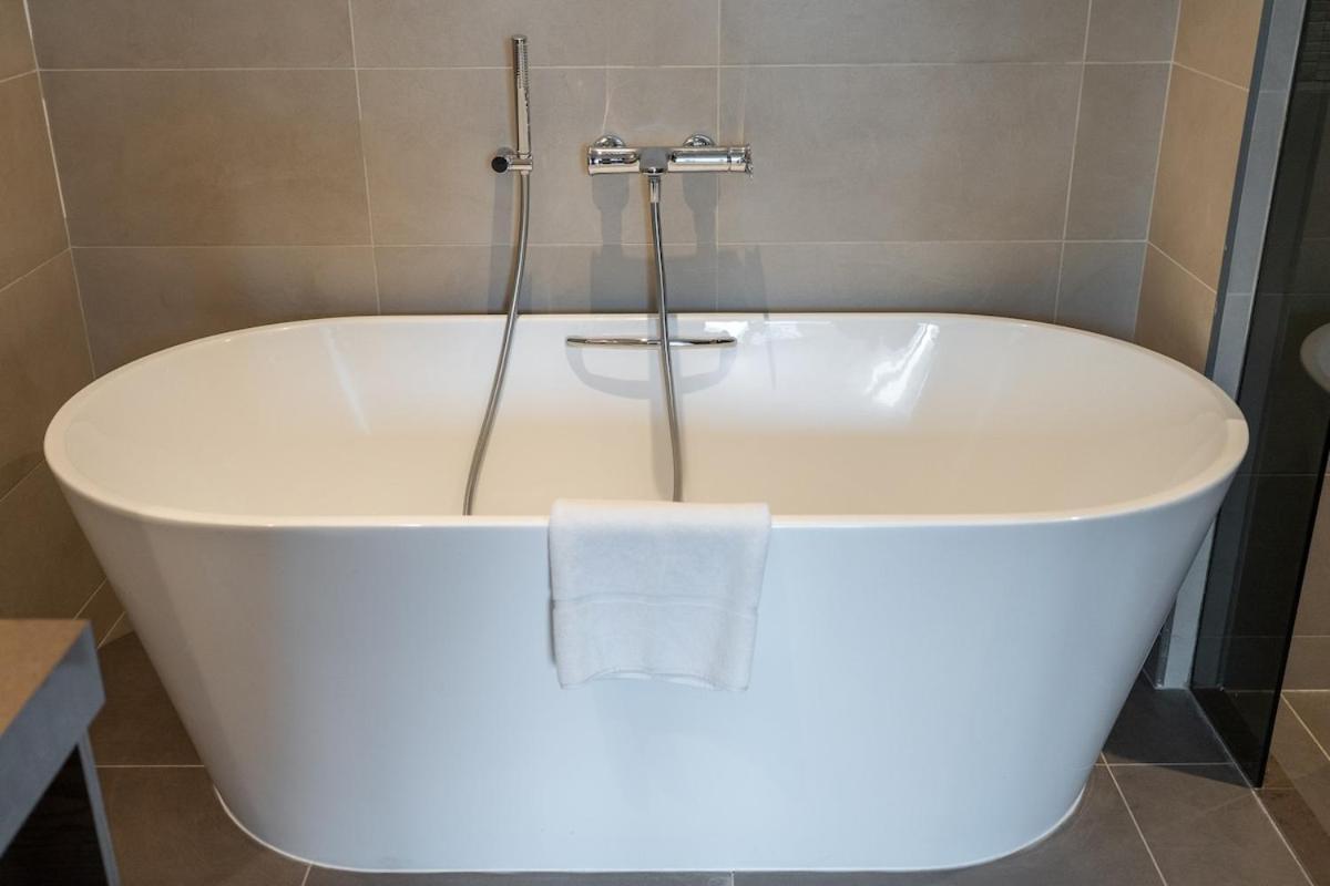 Stylish 2br Escape For 6 In The Heart Of Marina Dubai