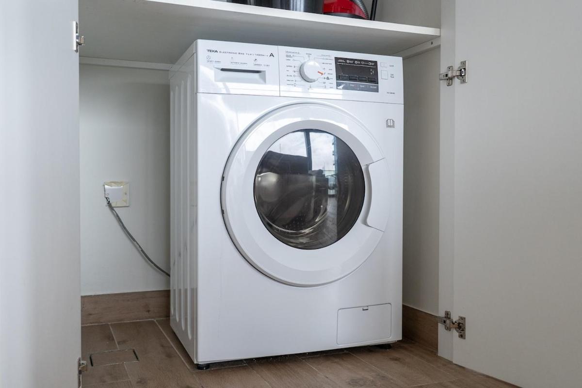 Stylish 2br Escape For 6 In The Heart Of Marina Apartment *