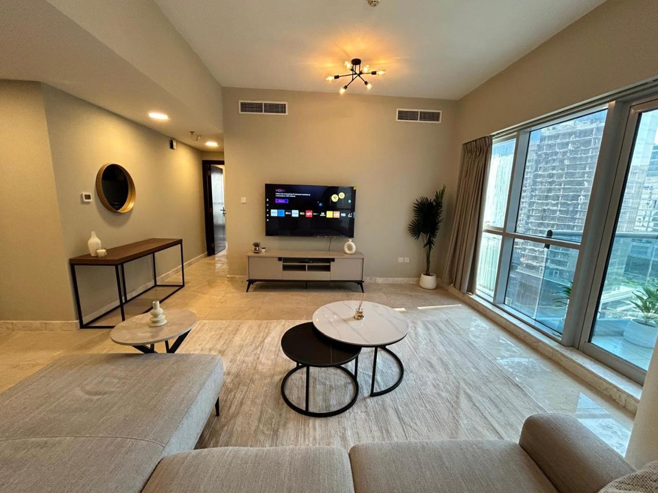 Apartment 1br In Business Bay Close To Canal And Mall! Dubai