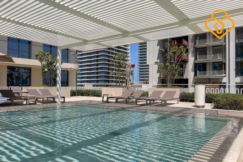 Keysplease Full Seaview 2 Bedroom Private Beach, Emaar Beachfront Dubai