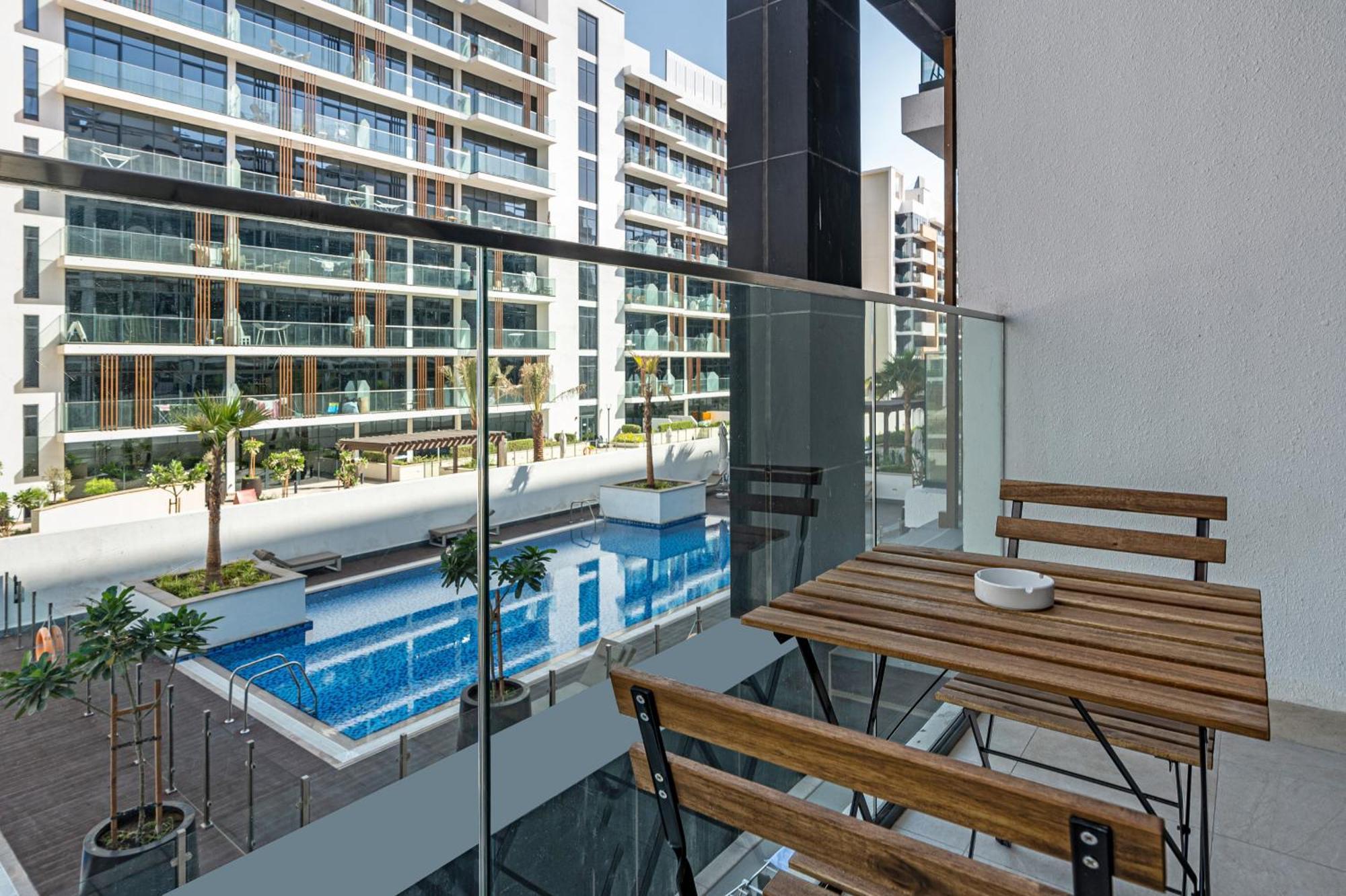 Contemporary 1br In Azizi Riviera 27, Meydan City- Allsopp & Allsopp * Dubai