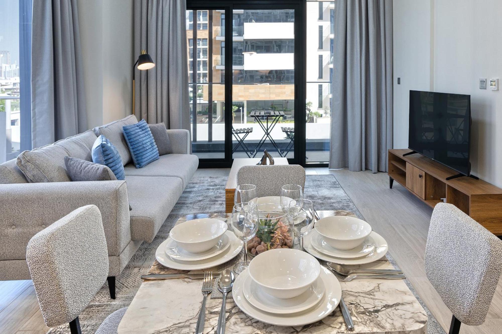 Contemporary 1br In Azizi Riviera 27, Meydan City- Allsopp & Allsopp