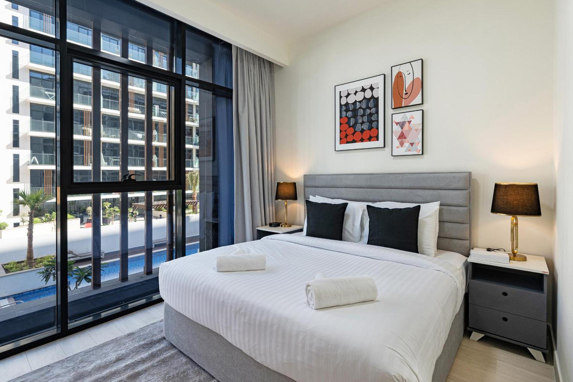 Contemporary 1br In Azizi Riviera 27, Meydan City- Allsopp & Allsopp * Dubai