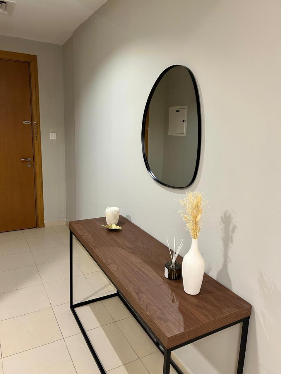 Apartment 1br In Mayfair Tower Business Bay! Burj Views, Close To Mall Dubai