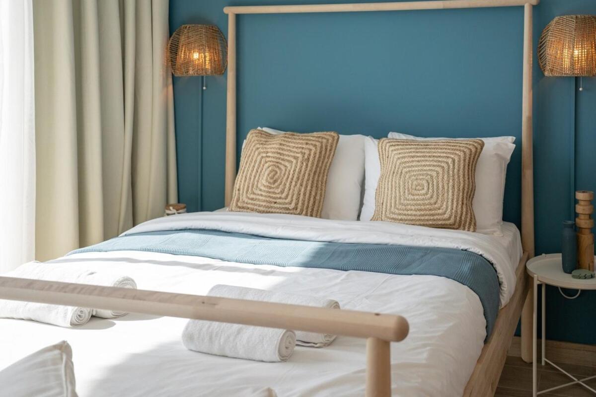 Charming Minimalist Perfect For 4 In Marina Apartment