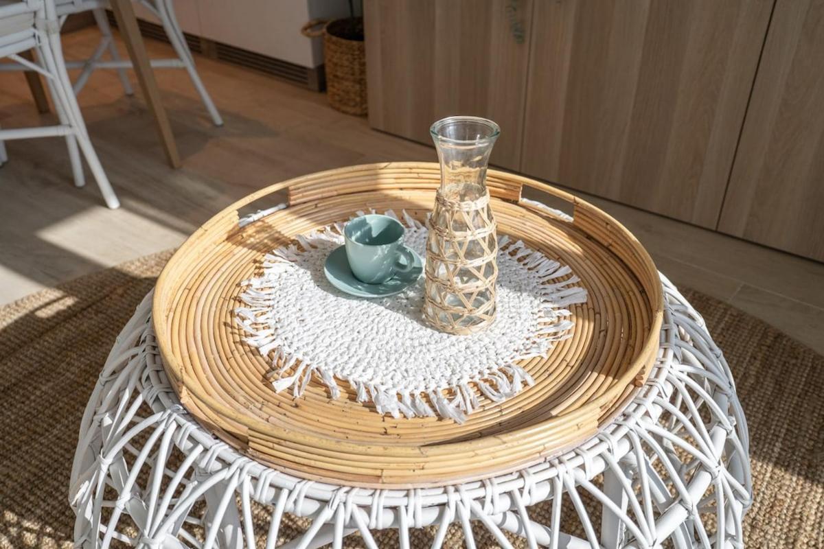 Charming Minimalist Perfect For 4 In Marina *