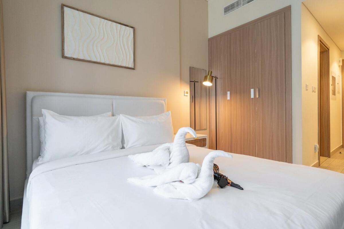 Apartment Immaculate Great For 2 In Meydan Dubai