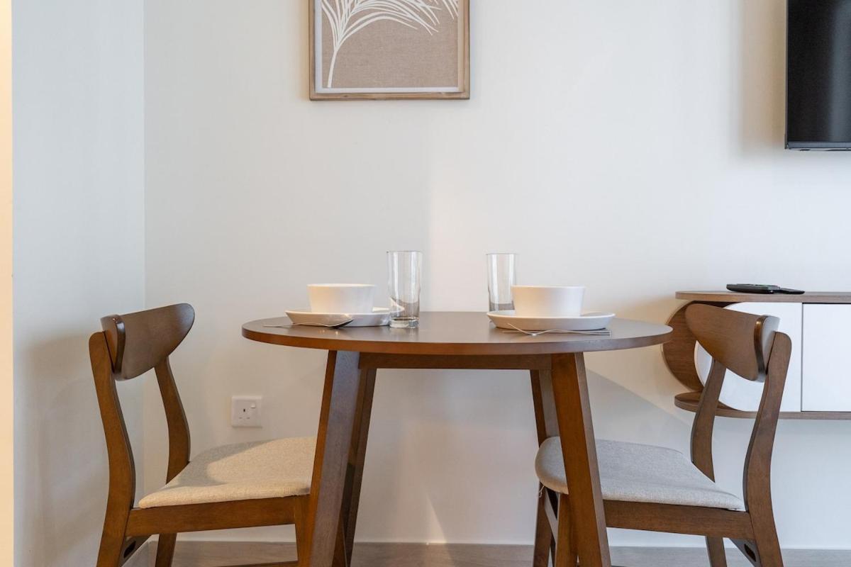 Immaculate Great For 2 In Meydan Apartment Dubai