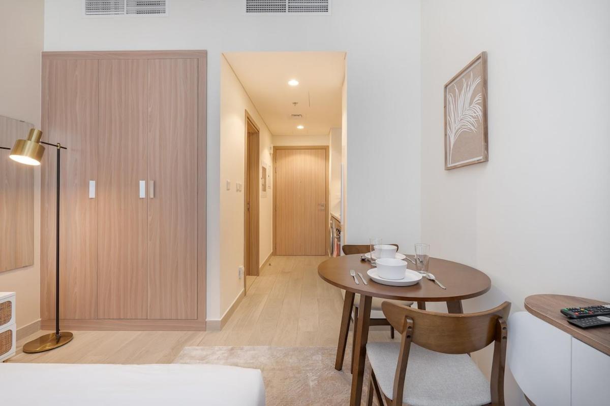 Immaculate Great For 2 In Meydan Apartment Dubai
