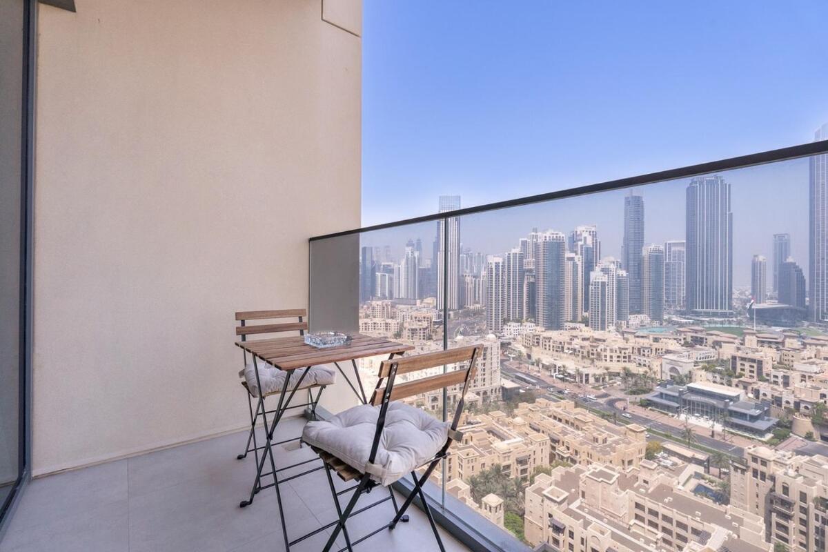 Apartment Posh 2-bedroom Flat In The Heart Of Downtown, Dubai!