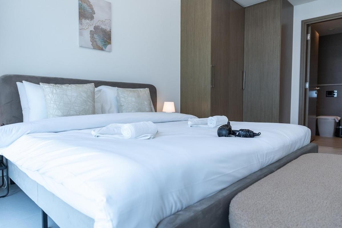 Apartment Posh 2-bedroom Flat In The Heart Of Downtown, Dubai! Dubai