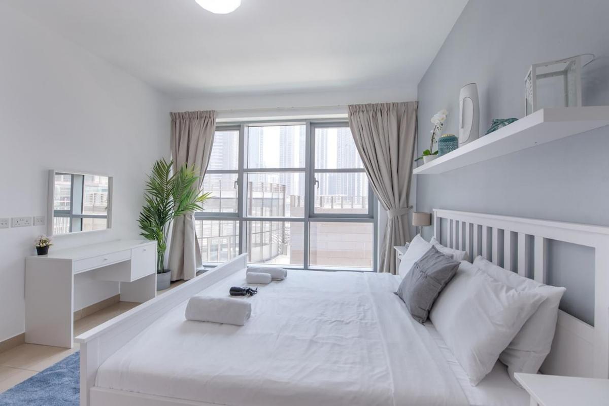 Apartment Cozy 1br Perfect For 4 In Downtown Dubai