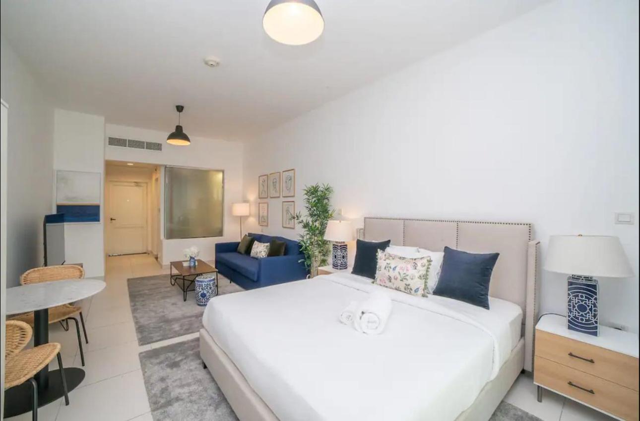Apartment Aws Homes - Stylish Gem In The Palm Dubai