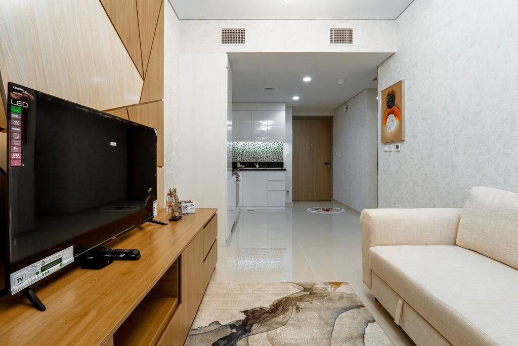 Apartment Deluxe One Bedroom With Balcony In