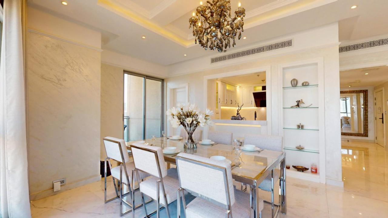 The Residences 7 - Elegant Two Bed With View * Dubai